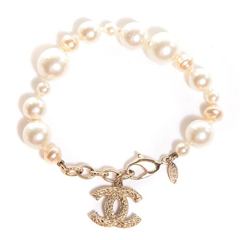 vintage chanel pearl bracelet|Chanel gold bracelet with diamonds.